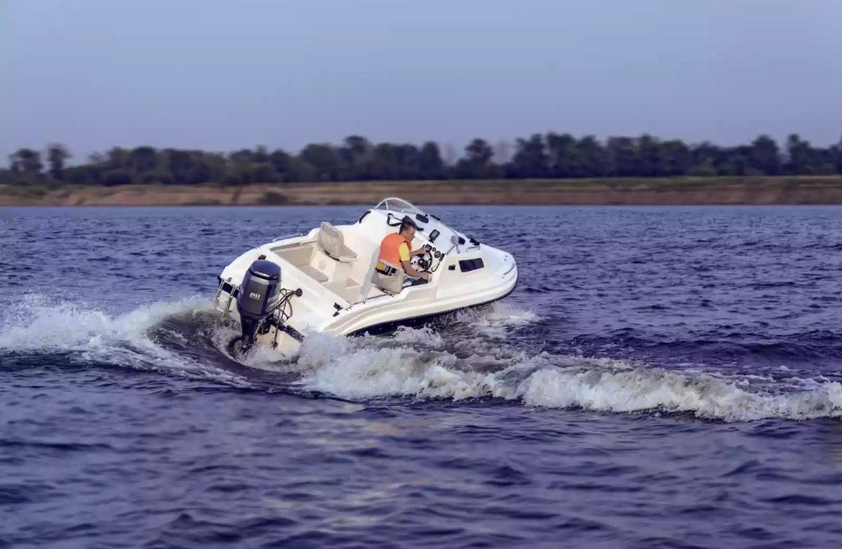 Стеклопластиковый катер Neman-500 в Сергиевом Посаде