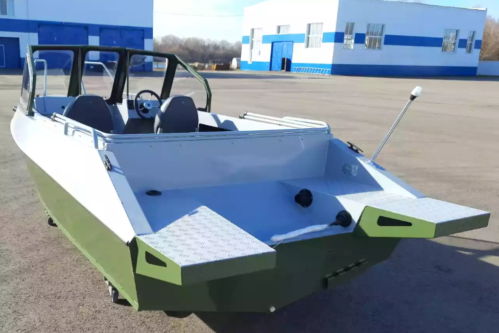 Алюминиевый катер Неман-550 DC Pro в Сергиевом Посаде