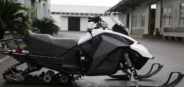 Снегоход ULAR 220 в Сергиевом Посаде