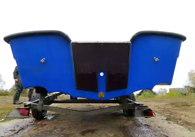 Стеклопластиковый катер Тримаран Wyatboat 430 C в Сергиевом Посаде