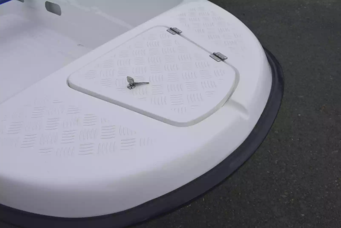 Стеклопластиковая лодка Пингвин New (тримаран) в Сергиевом Посаде