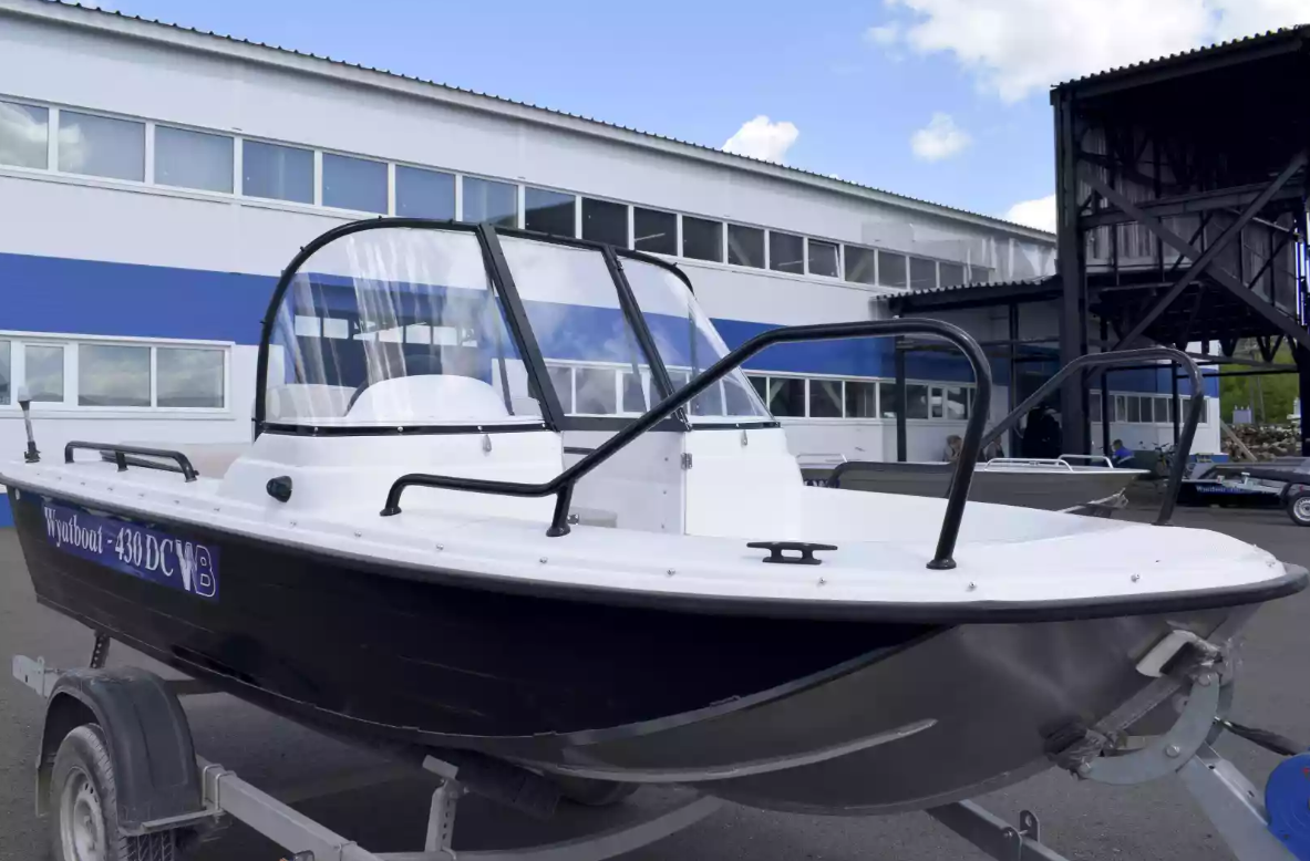 Комбинированный катер Wyatboat-430 DC в Сергиевом Посаде