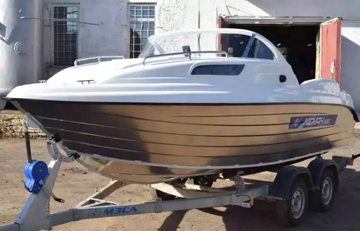 Комбинированный катер Neman-550 с каютой в Сергиевом Посаде