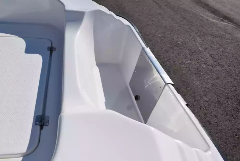 Стеклопластиковая лодка Пингвин (тримаран) в Сергиевом Посаде