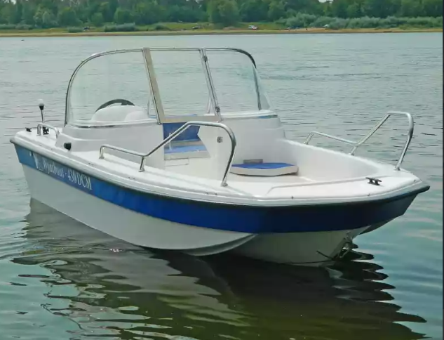 Стеклопластиковый катер Wyatboat-430 DCM (тримаран) в Сергиевом Посаде
