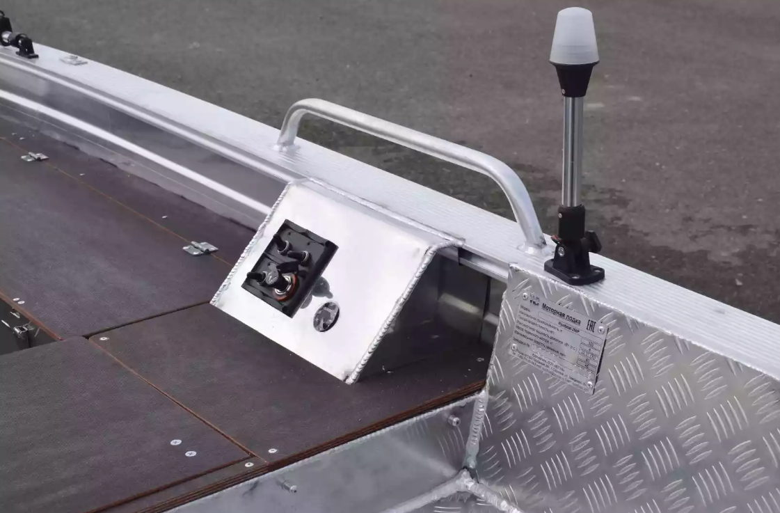 Алюминиевая лодка Wyatboat-390РМ в Сергиевом Посаде