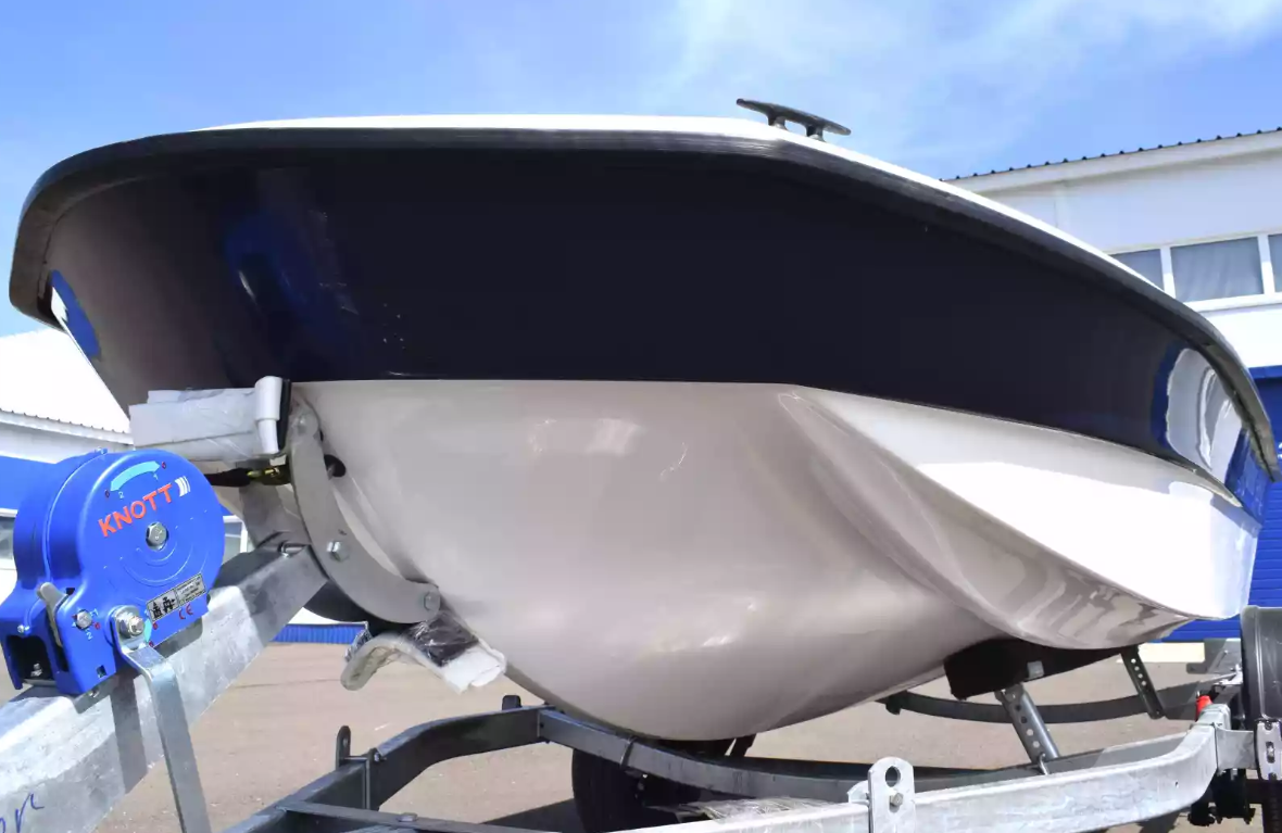 Стеклопластиковая лодка Wyatboat 430 тримаран в Сергиевом Посаде