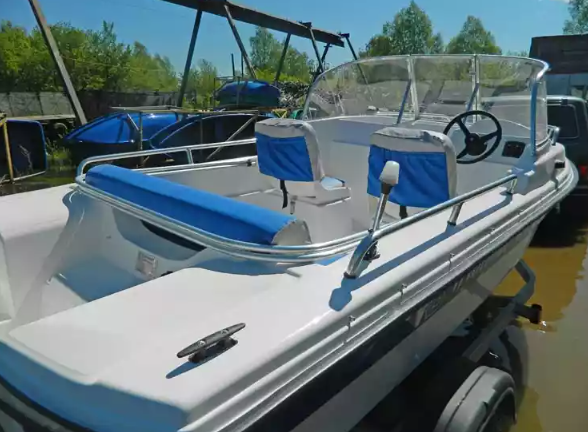 Стеклопластиковый катер Wyatboat-430 M (тримаран) в Сергиевом Посаде