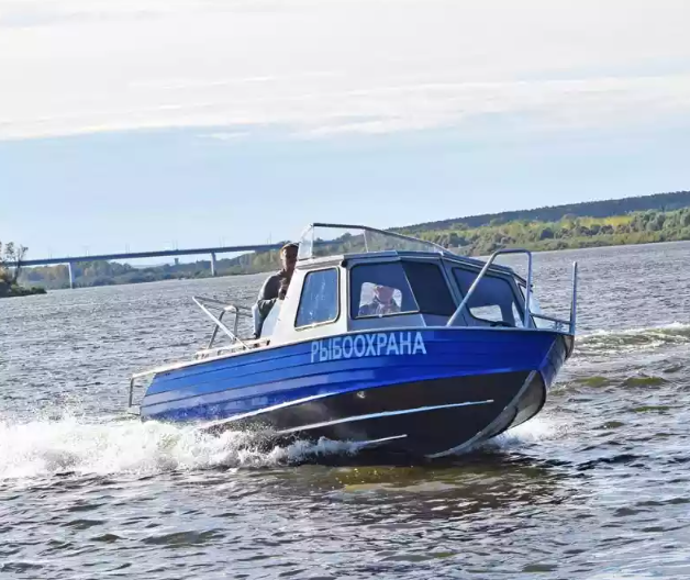 Алюминиевый катер Неман 550 с каютой в Сергиевом Посаде