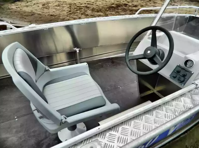 Алюминиевый катер Wyatboat-460 C в Сергиевом Посаде