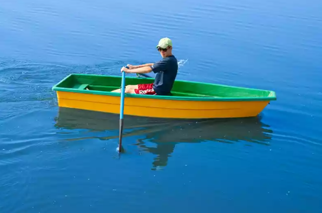 Стеклопластиковая лодка Малютка в Сергиевом Посаде