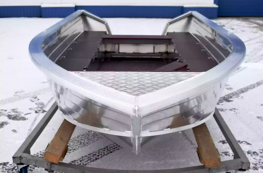 Алюминиевая лодка Неман-400 в Сергиевом Посаде