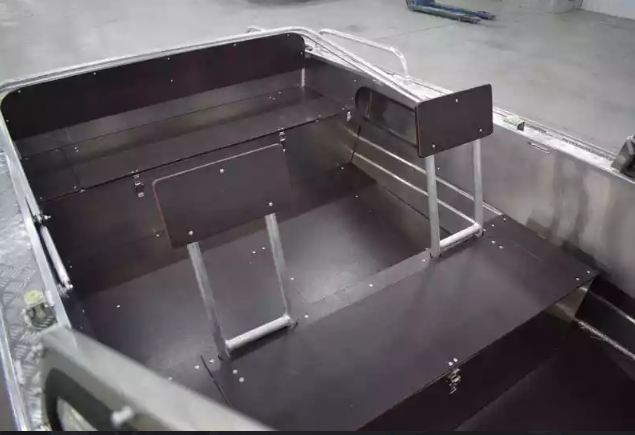 Алюминиевый катер Wyatboat-460 DCM Pro в Сергиевом Посаде