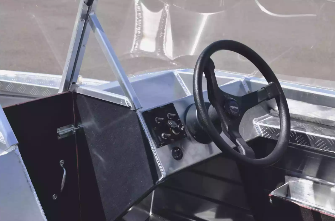 Алюминиевая лодка Wyatboat-390 DCM в Сергиевом Посаде