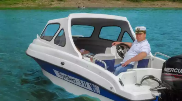 Стеклопластиковый катер Wyatboat-3 П (полурубка) в Сергиевом Посаде