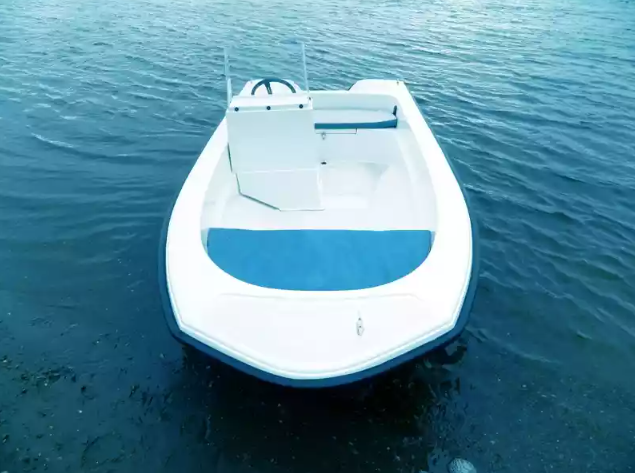 Стеклопластиковый катер Тримаран Wyatboat 430 C в Сергиевом Посаде