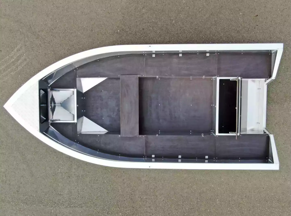 Алюминиевая лодка  Неман-420 в Сергиевом Посаде