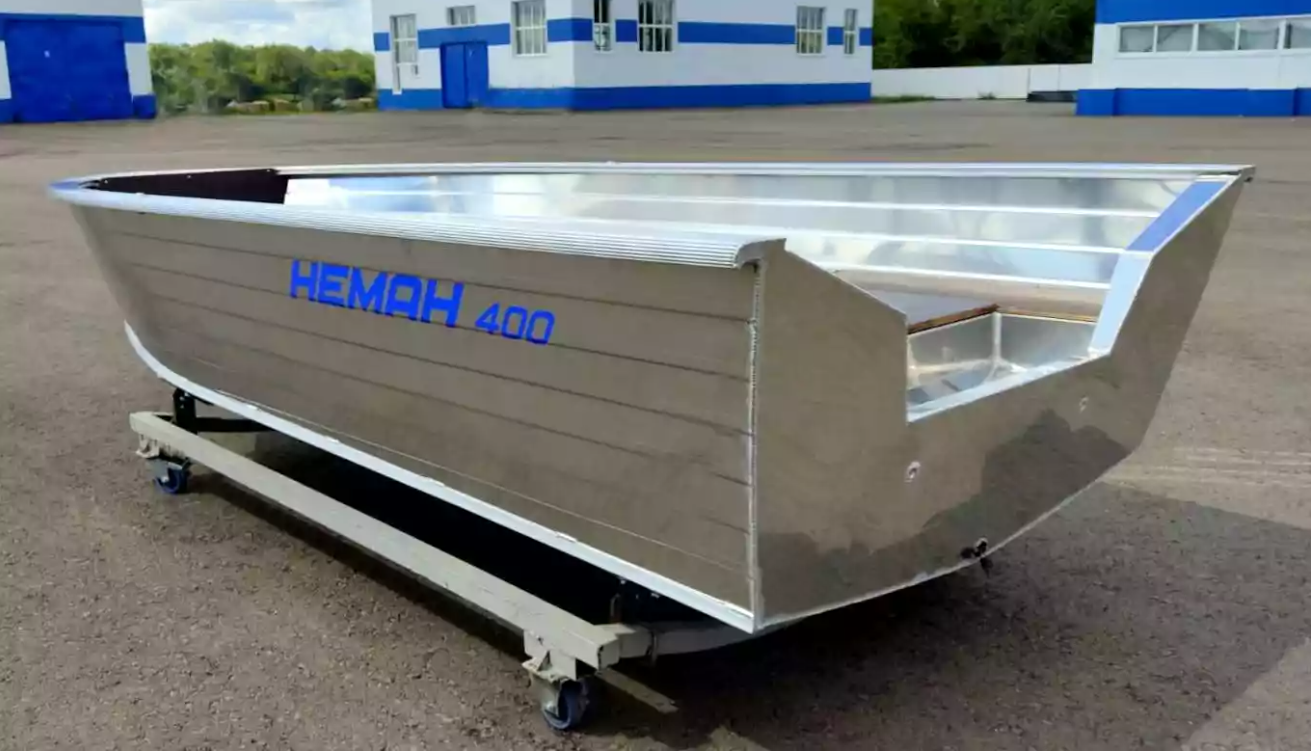 Алюминиевая лодка Неман-400 в Сергиевом Посаде