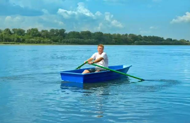 Стеклопластиковая лодка Малютка в Сергиевом Посаде