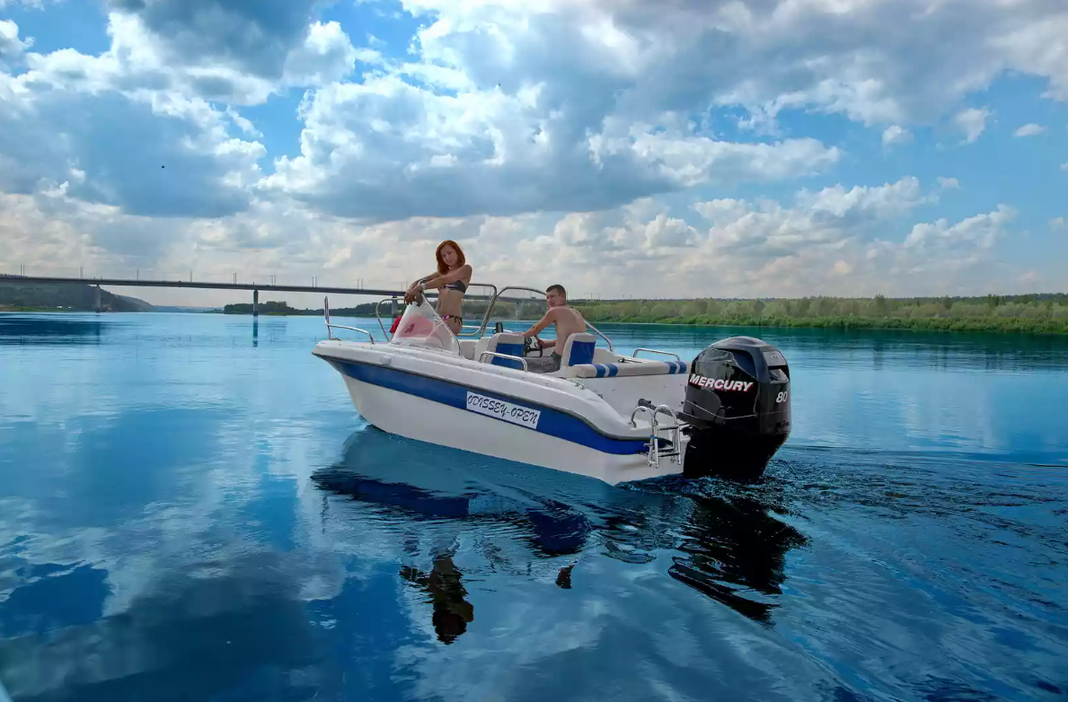 Стеклопластиковый катер Neman-530 Open в Сергиевом Посаде