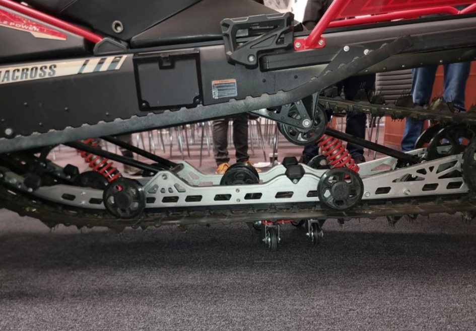 Снегоход AODES Siberiacross 1000 SWT 600mm LCD 6.8 в Сергиевом Посаде