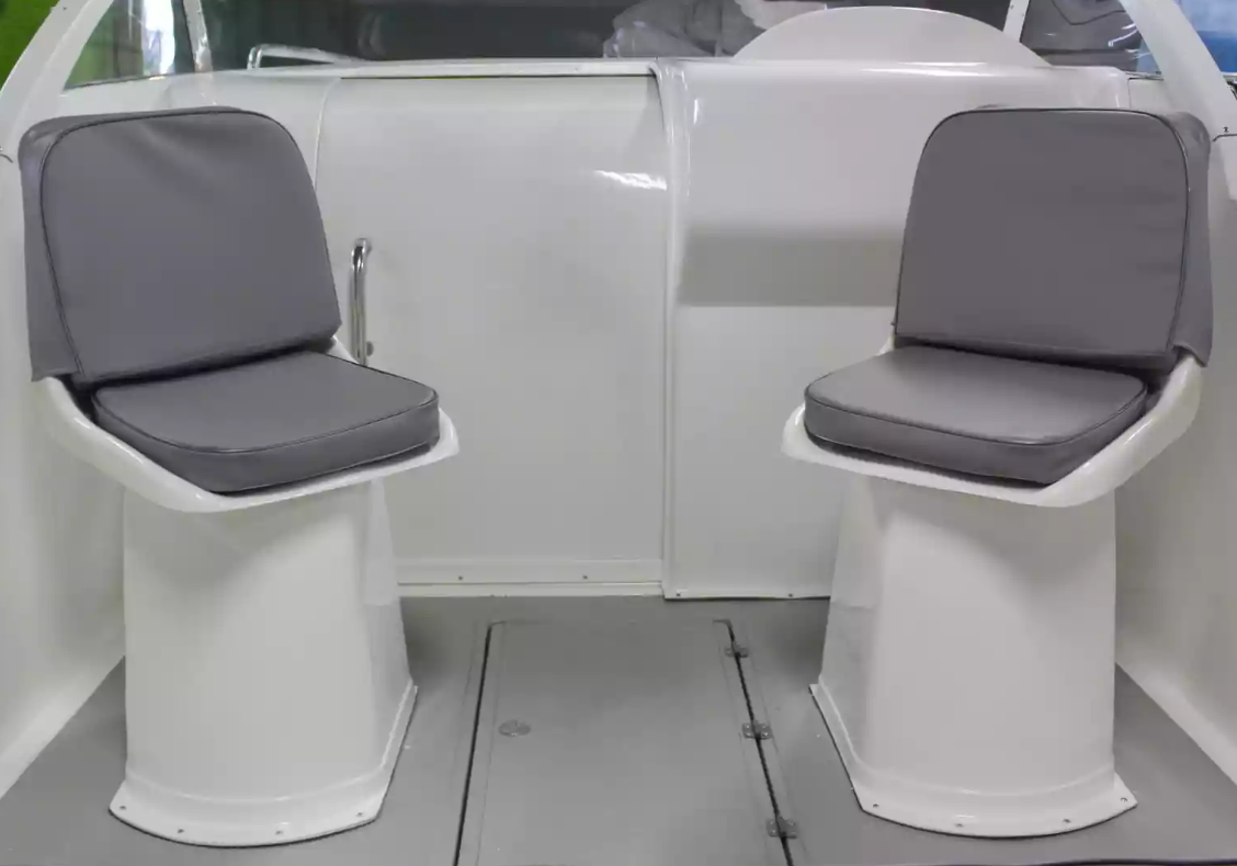 Стеклопластиковый катер Neman-550 с каютой в Сергиевом Посаде