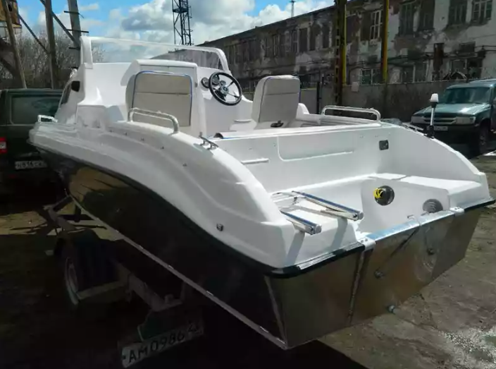 Комбинированный катер Neman-500 с каютой в Сергиевом Посаде