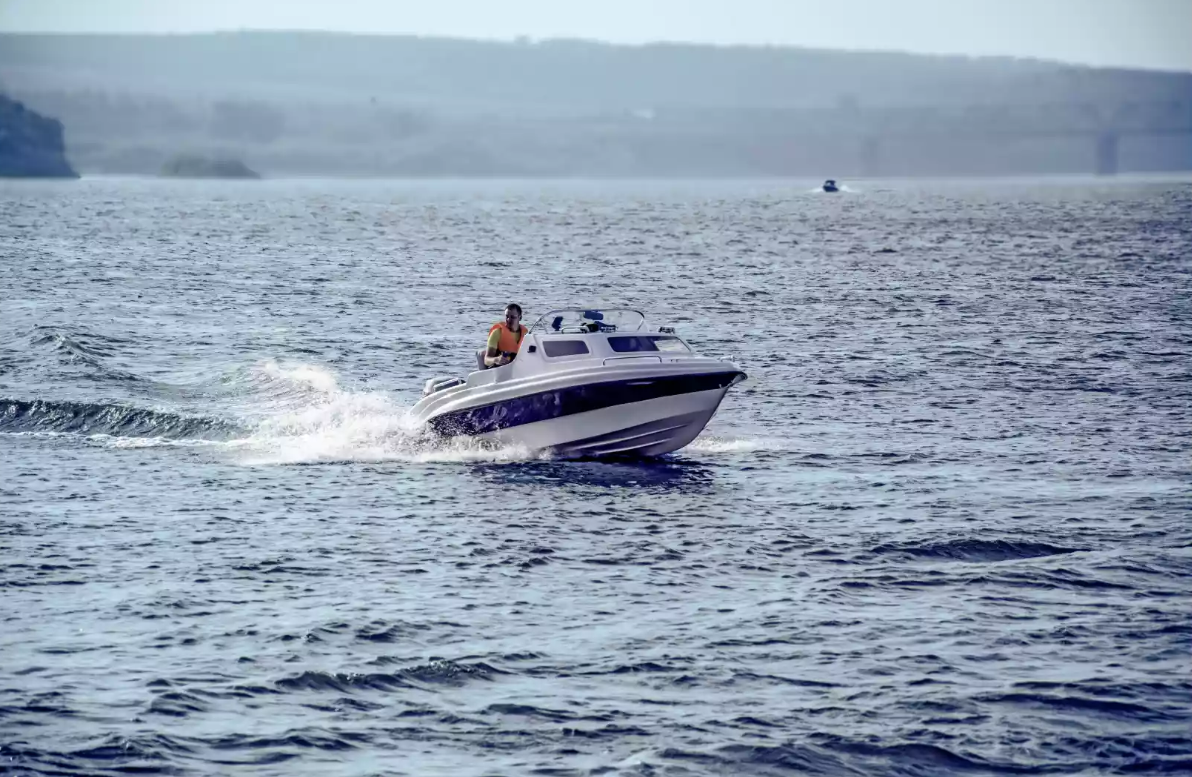 Стеклопластиковый катер Neman-500 в Сергиевом Посаде