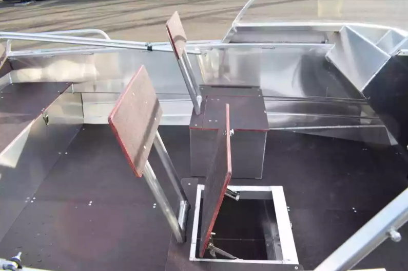 Алюминиевый катер Wyatboat-460 DCM в Сергиевом Посаде