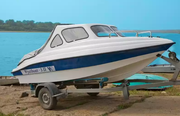 Стеклопластиковый катер Wyatboat-3 П (полурубка) в Сергиевом Посаде