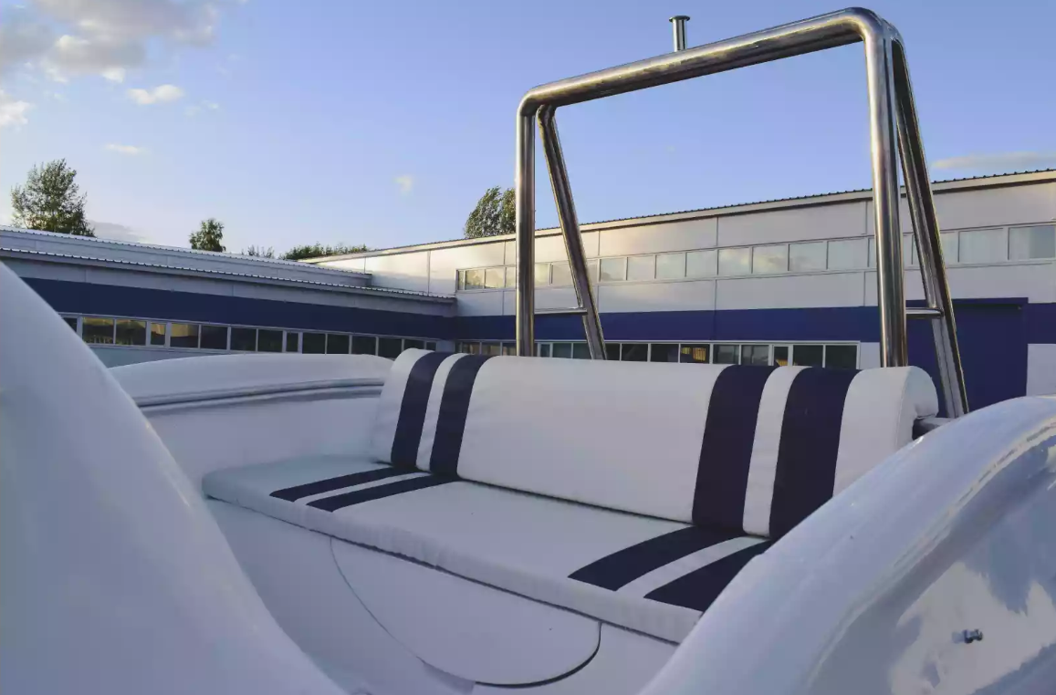 Комбинированный катер Neman-530 с каютой в Сергиевом Посаде