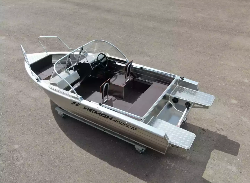 Алюминиевая лодка  Неман-400 DCM NEW в Сергиевом Посаде