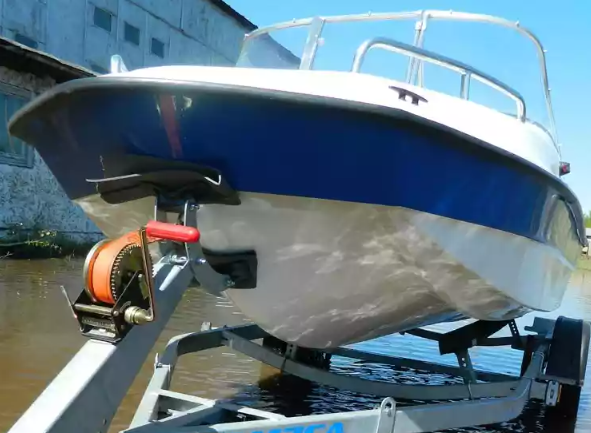 Стеклопластиковый катер Wyatboat-430 M (тримаран) в Сергиевом Посаде