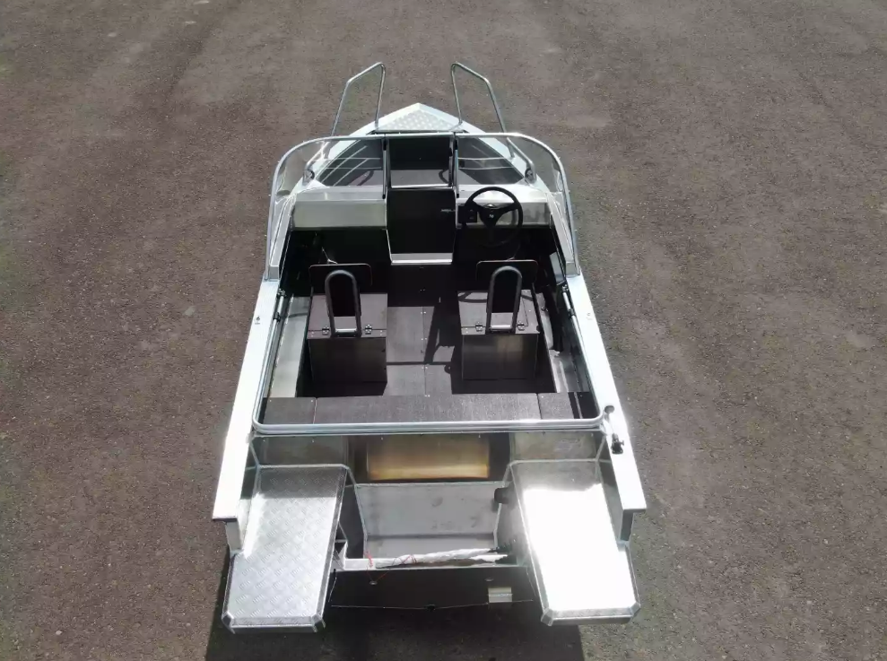 Алюминиевая лодка  Неман-400 DCM NEW в Сергиевом Посаде