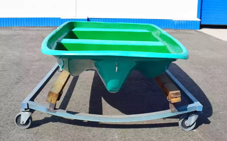 Стеклопластиковая лодка Старт (тримаран) в Сергиевом Посаде