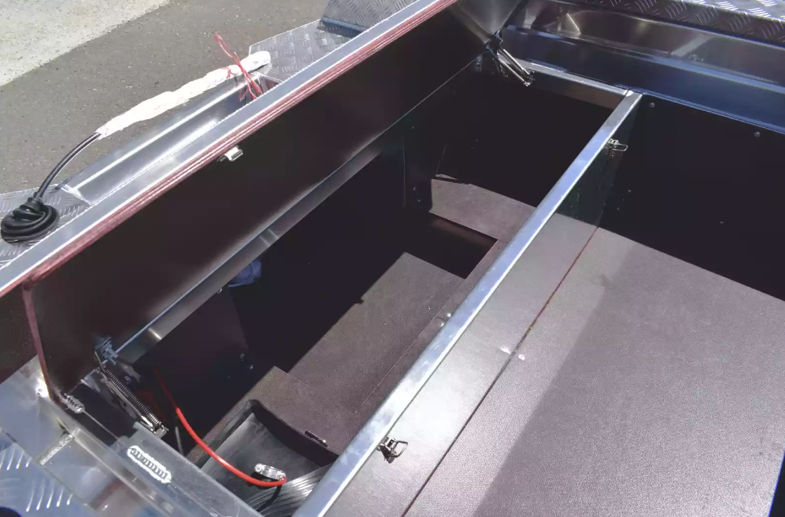 Алюминиевая лодка Wyatboat-390 DCM в Сергиевом Посаде