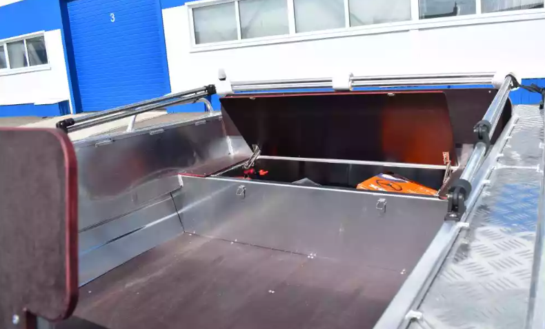 Алюминиевый катер WYATBOAT-550 DCM в Сергиевом Посаде