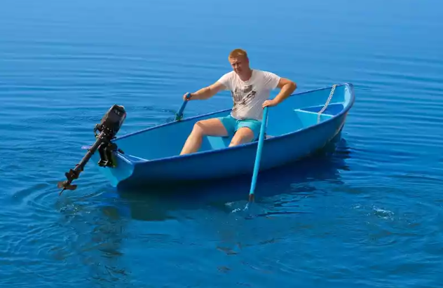 Стеклопластиковая лодка Омуль в Сергиевом Посаде