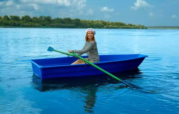 Стеклопластиковая лодка Малютка в Сергиевом Посаде