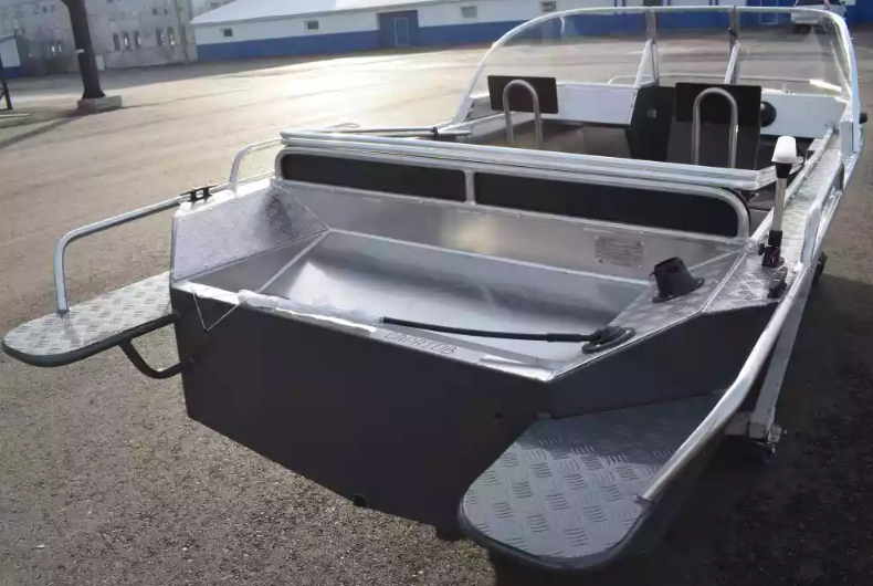 Алюминиевый катер Wyatboat-460 DCM в Сергиевом Посаде
