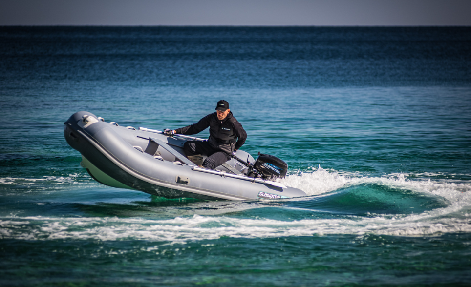 Лодка GLADIATOR RIB380AL в Сергиевом Посаде