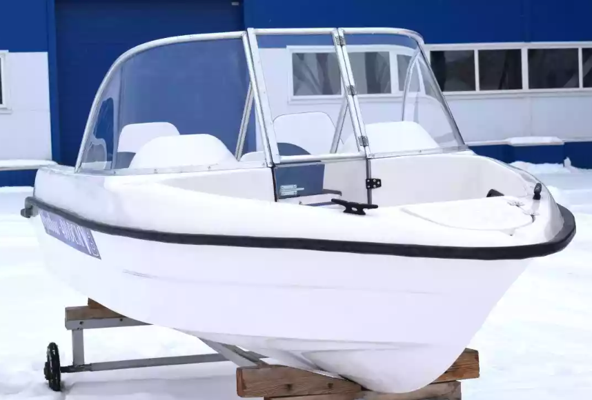 Стеклопластиковый катер Wyatboat-430DCМ (килевая) в Сергиевом Посаде