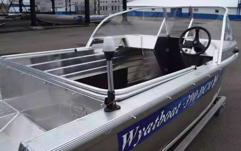 Алюминиевый катер Wyatboat-390 DCM Увеличенный борт в Сергиевом Посаде