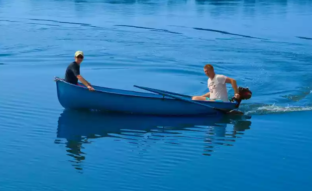 Стеклопластиковая лодка Омуль в Сергиевом Посаде