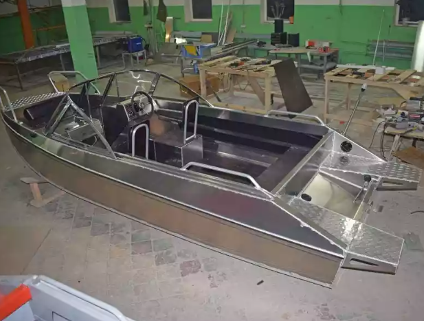 Алюминиевый катер Неман-500 DC (без покраски) в Сергиевом Посаде