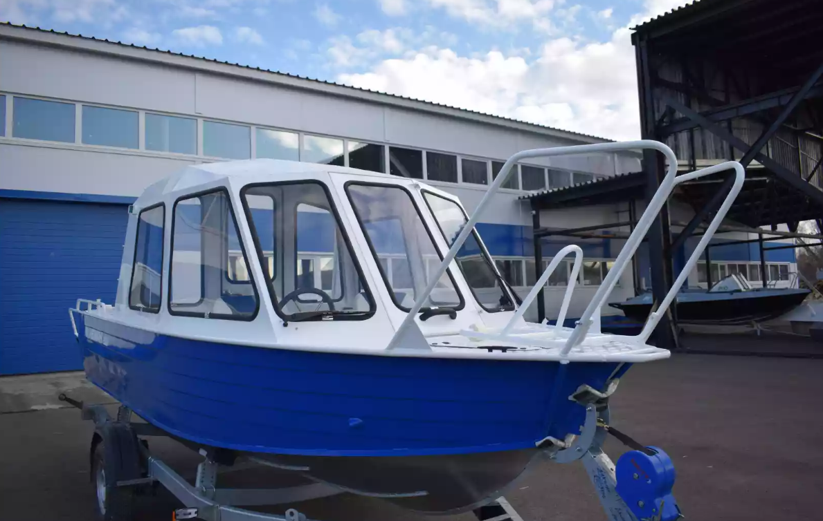 Алюминиевый катер Неман-500 (закрытая рубка) в Сергиевом Посаде