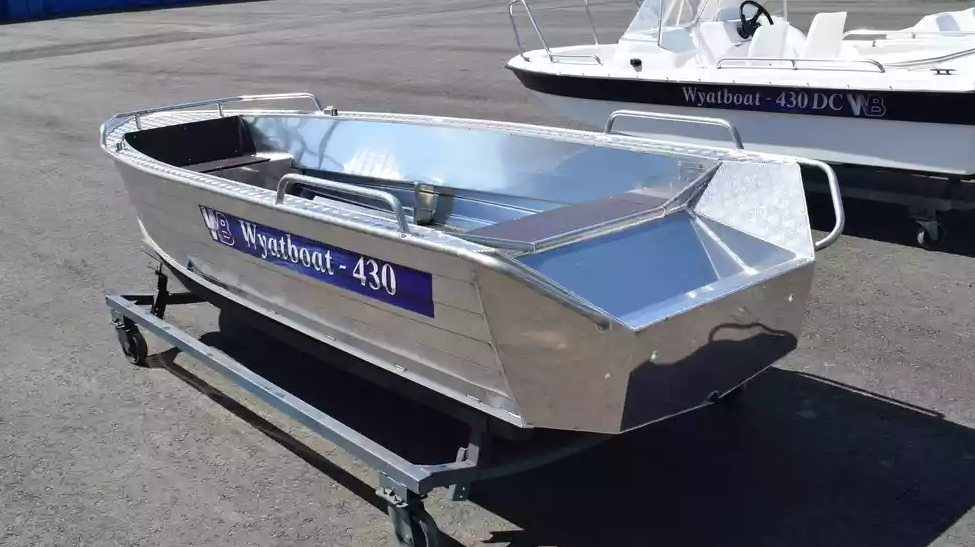 Алюминиевая лодка Wyatboat-430М в Сергиевом Посаде Алюминиевая лодка Wyatboat-430М в Сергиевом Посаде