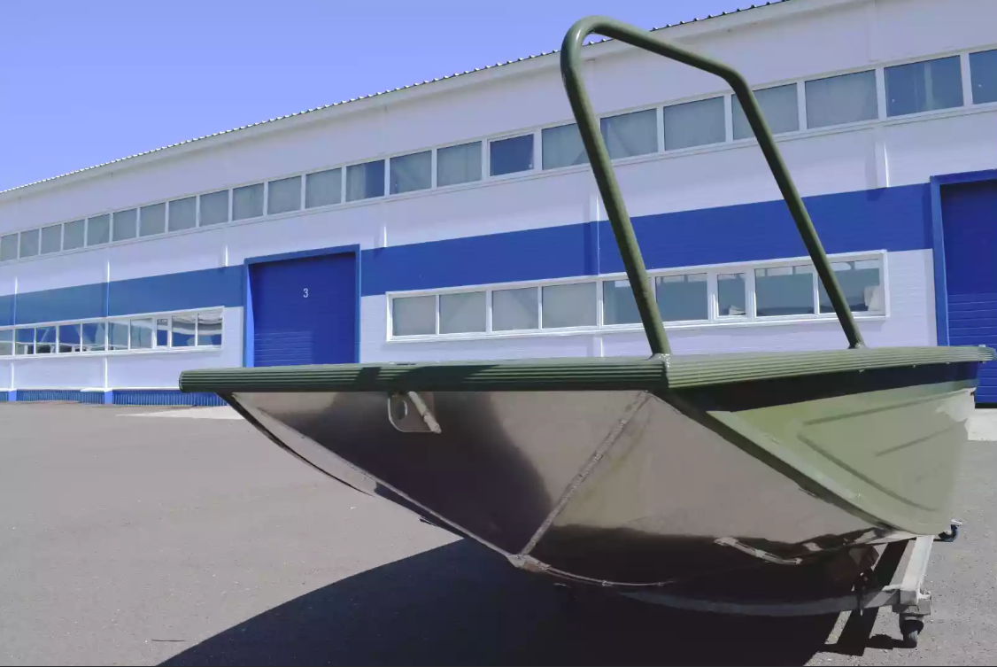 Алюминиевая лодка  Wyatboat-430 Master Fish в Сергиевом Посаде