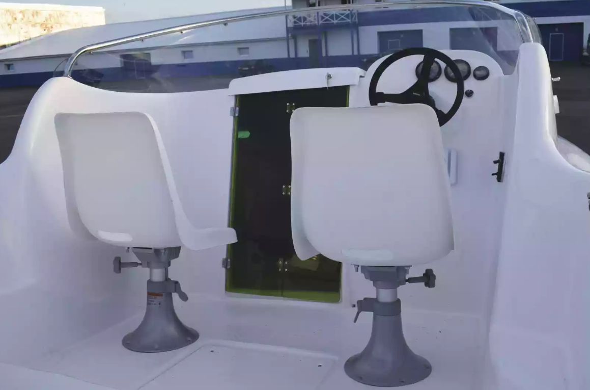 Комбинированный катер Neman-530 с каютой в Сергиевом Посаде