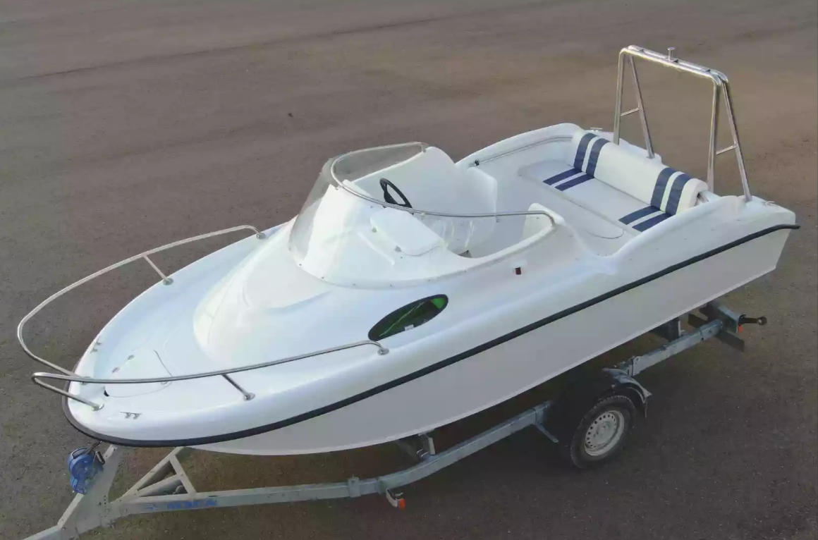 Комбинированный катер Neman-530 с каютой в Сергиевом Посаде